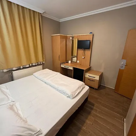 Ξενοδοχείο Farah 3*